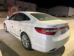 هيونداي أزيرا